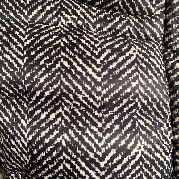 Max Mara Herringbone Puffer Jacket - Picture 13 of 13